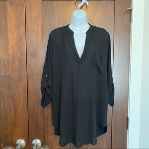 Lush VNeck 3/4 Sleeve Black Top